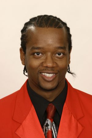 Derrick D McLaughlin